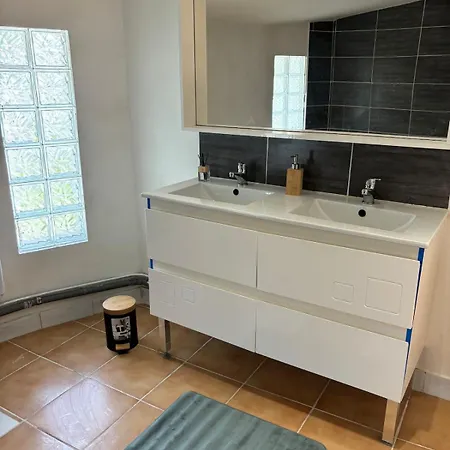 Maison Ideale Pour Grand Groupe וילה